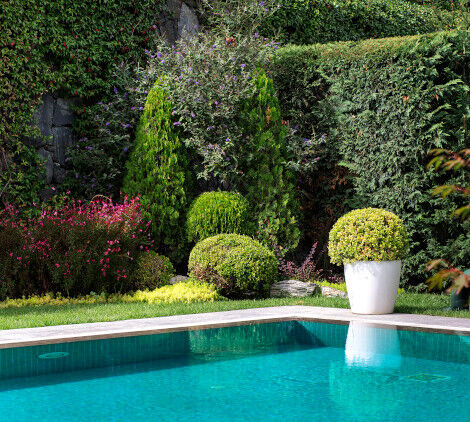 idee per arredare giardino con piscina - Bricocenter